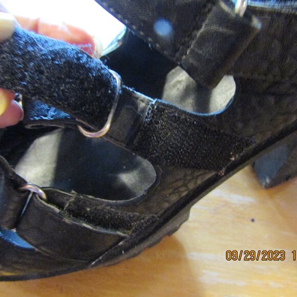 Biker-style velcro closure boot/shoe - Picture 2 of 4